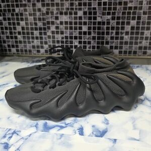 Adidas Yeezy Boost 450 Shoes Kanye West Luxury Black Sneakers Size 9 1/2